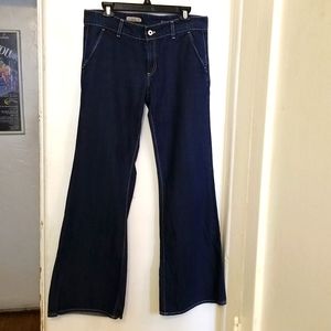 AG "The Everett " trouser jeans.